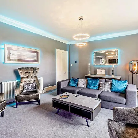 Maison On Windermere Holiday home *