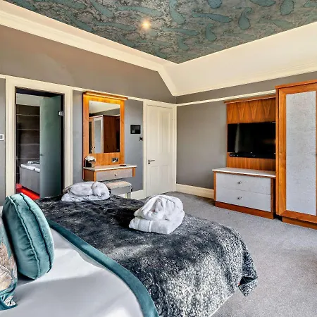 Holiday home Maison On Windermere *