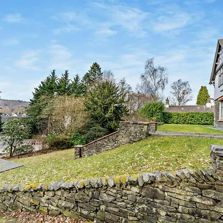 Дом отдыха Maison On Windermere *