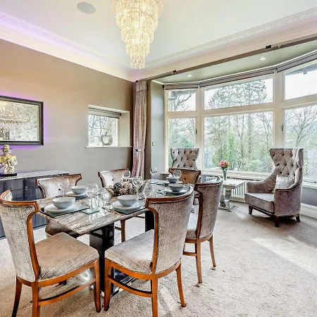 Maison On Windermere Holiday home